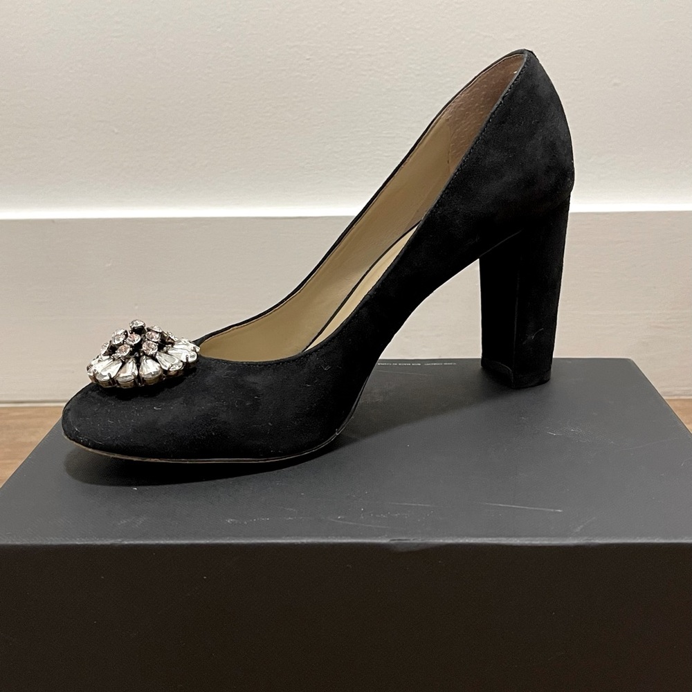 ANN TAYLOR black suede block heals size 7.5